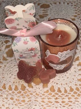 Rose Gold Star Gazer Lily Scented Candle